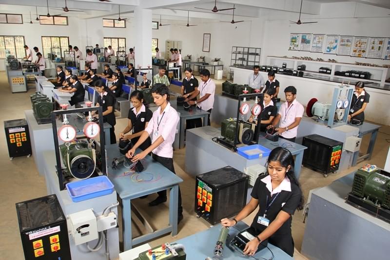 Thejus Engineering College Thrissur Lab photo 2